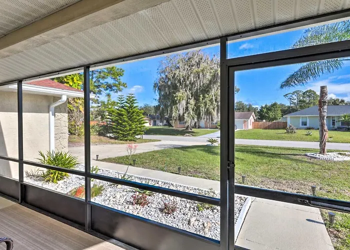 Outdoor Retreat In Edgewater With Private Pool